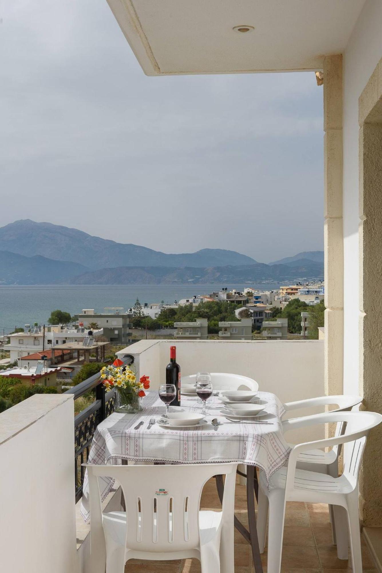 Sofia Apartment, With Sea & Mountain View Kalamaki  Bagian luar foto